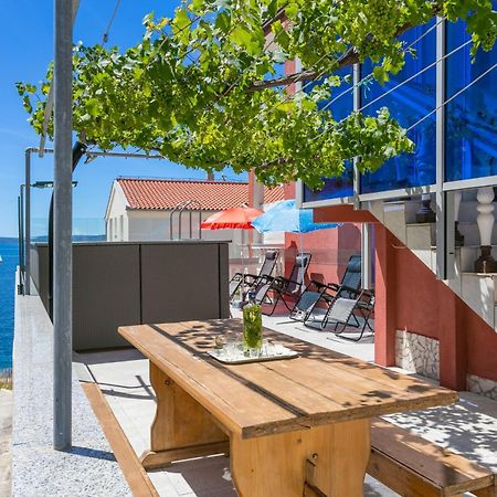 Family Friendly Apartments With A Swimming Pool Businci, Ciovo - 11232 Trogir Exterior foto